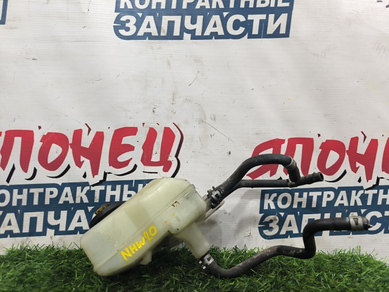 Бачок для тормозной жидкости TOYOTA PRIUS NHW20 1NZ-FXE 2004 (б/у)
