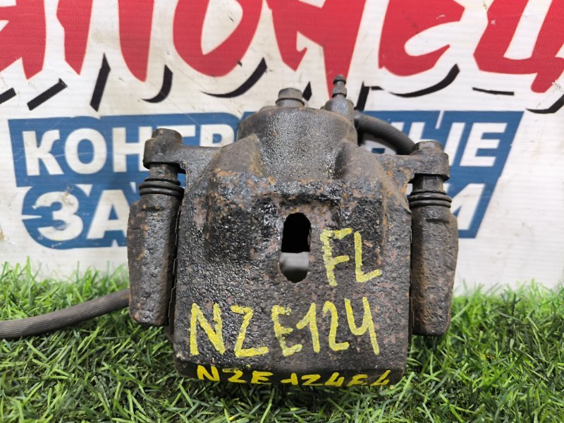 Суппорт TOYOTA COROLLA  FIELDER NZE124 1NZ-FE 2002 передний левый (б/у)