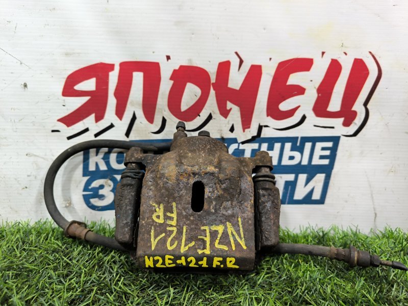 Суппорт TOYOTA COROLLA SPACIO NZE121 1NZ-FE 2001 передний правый (б/у) Суппорт TOYOTA COROLLA SPACIO NZE121 1NZ-FE 2001 передний правый (б/у)