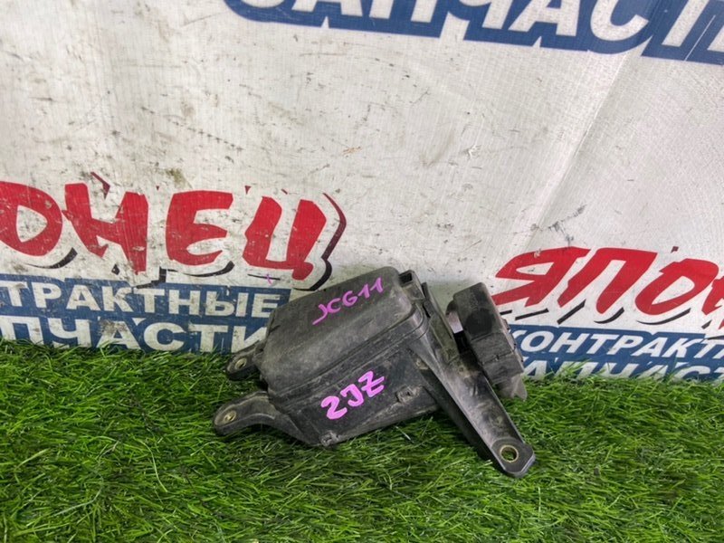Блок предохранителей под капот TOYOTA PROGRES JCG11 2JZ-FSE (б/у)