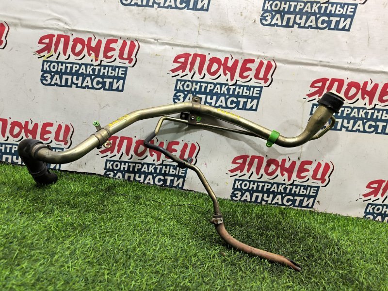 Горловина топливного бака TOYOTA COROLLA SPACIO NZE121 1NZ-FE 2001 (б/у)