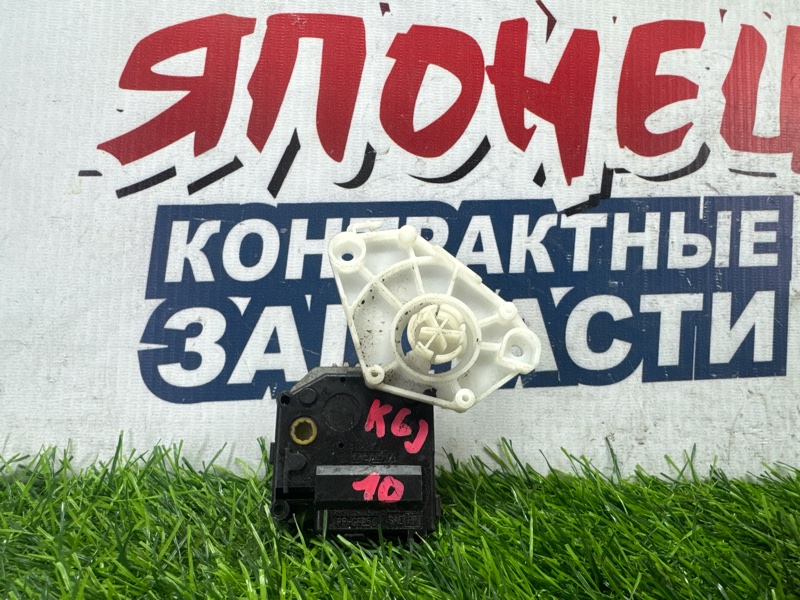 Сервопривод заслонок печки TOYOTA IQ KGJ10 1KR-FE (б/у)