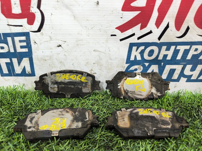 Тормозные колодки TOYOTA WISH ZNE10 1ZZ-FE 2006 переднее (б/у)