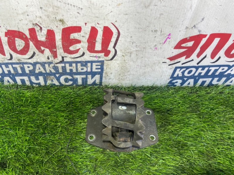 Подушка кпп TOYOTA HIACE KZH106 1KZ-TE (б/у)