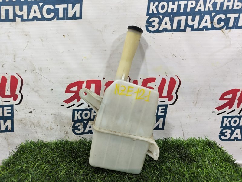 Бачок стеклоомывателя TOYOTA COROLLA SPACIO NZE121 1NZ-FE 2001 (б/у)