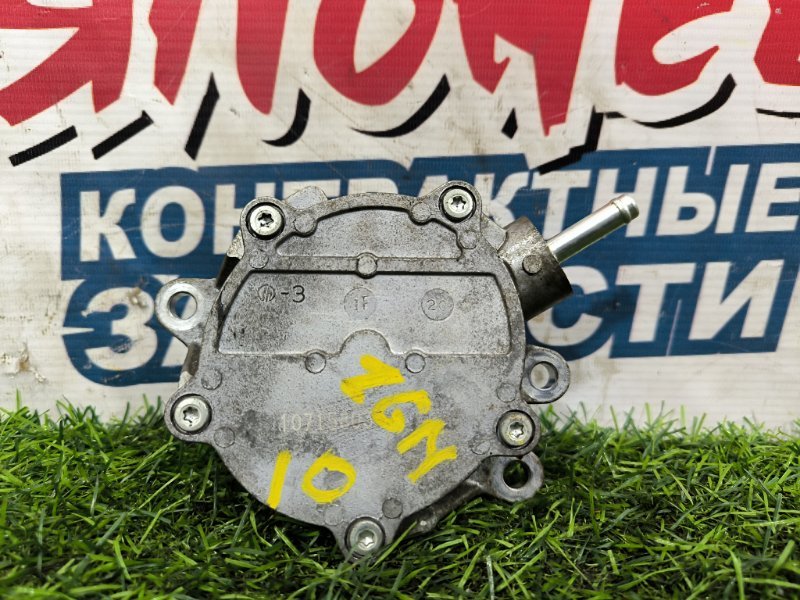 Насос вакуумный TOYOTA ISIS ZGM10 2ZR-FAE 2011 (б/у)