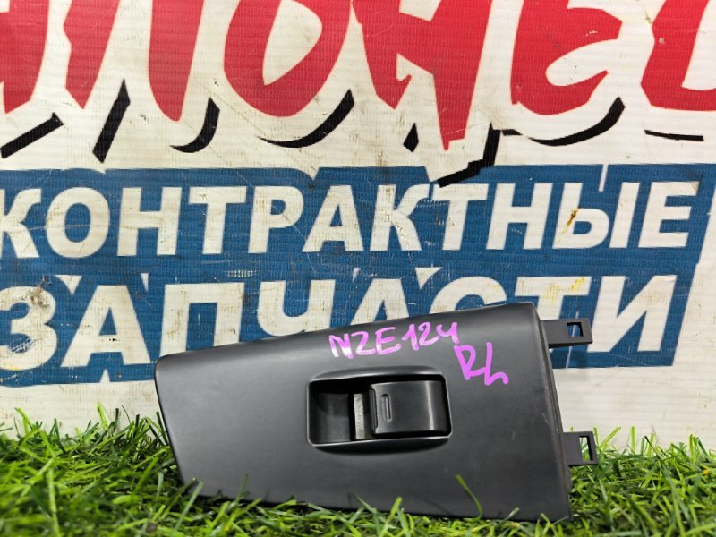 Кнопка стеклоподъемника TOYOTA COROLLA FIELDER NZE124 1NZ-FE 2002 задняя левая (б/у)