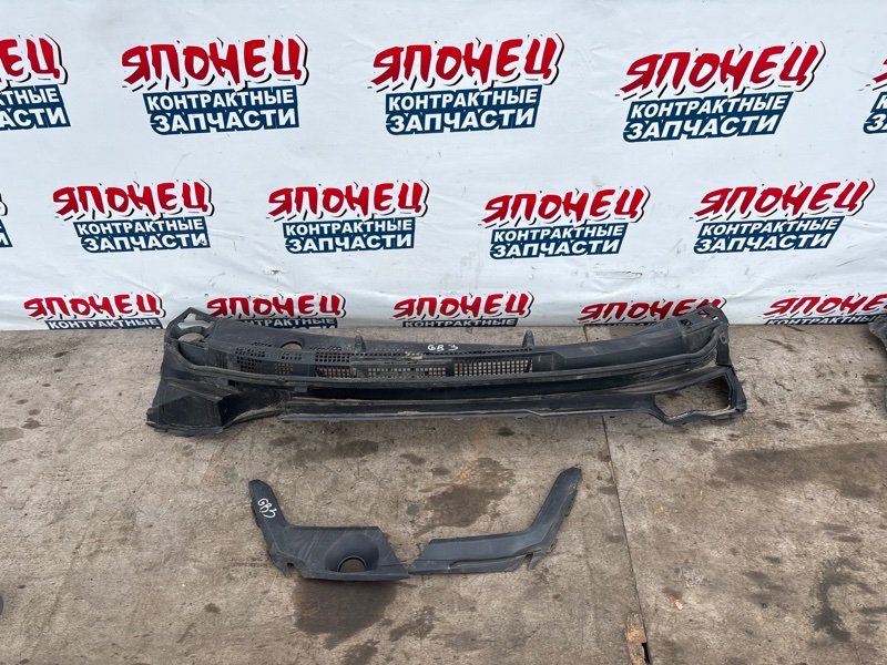 Решетка, жабо под дворники HONDA FREED GB3 L15A (б/у)