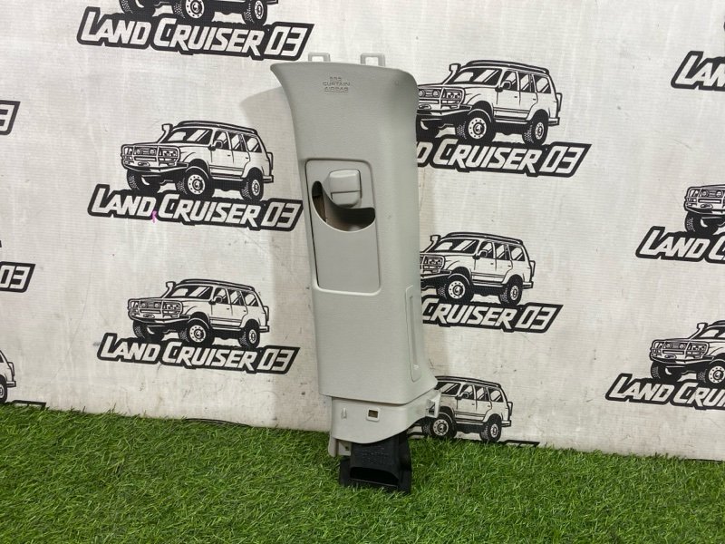 Накладка на стойку кузова TOYOTA LAND CRUISER UZJ200 2UZ-FE задняя правая (б/у)