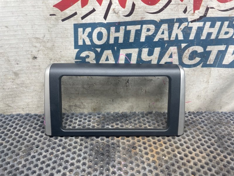 Консоль магнитофона TOYOTA WISH ZGE25 2ZR-FAE (б/у)
