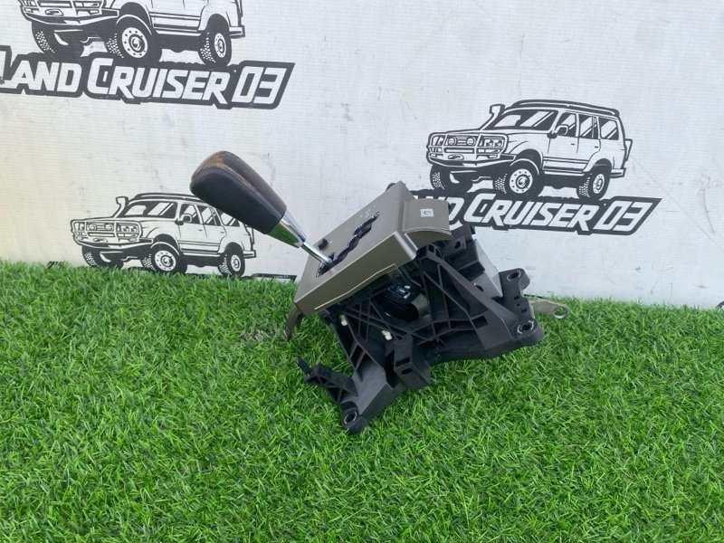 Рычаг переключения кпп TOYOTA LAND CRUISER UZJ200 2UZ-FE (б/у)
