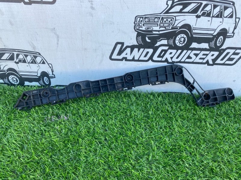 Крепление бампера TOYOTA LAND CRUISER UZJ200 2UZ-FE заднее правое (б/у)