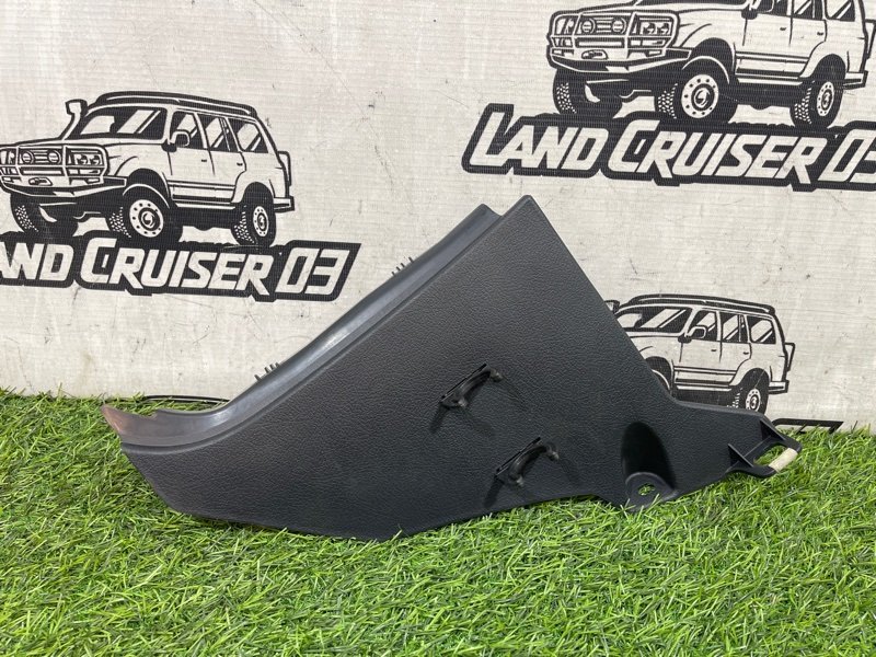 Накладка на порог TOYOTA LAND CRUISER UZJ200 2UZ-FE передняя левая (б/у)