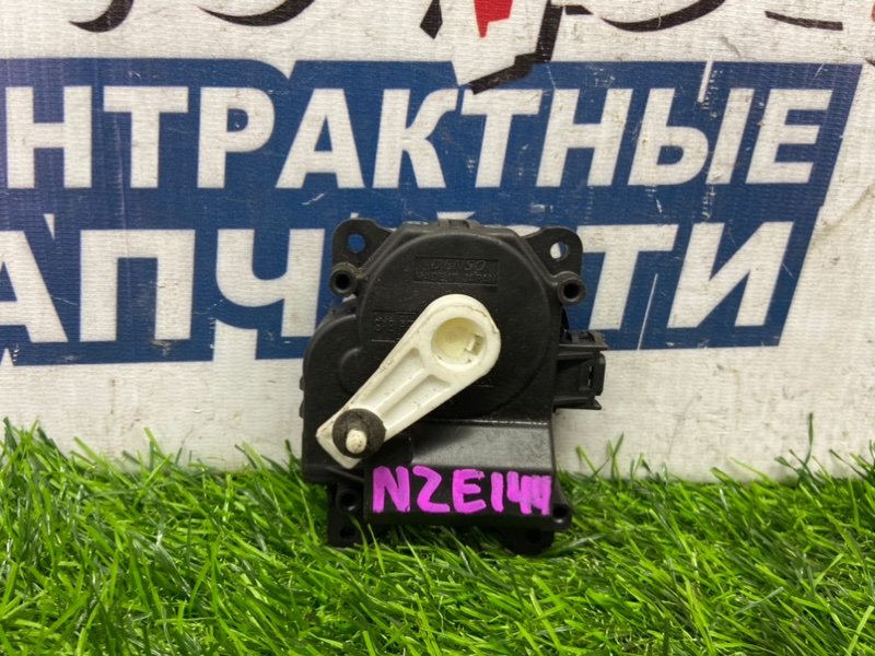 Сервопривод заслонок печки TOYOTA COROLLA FIELDER NZE144 1NZ-FE (б/у)