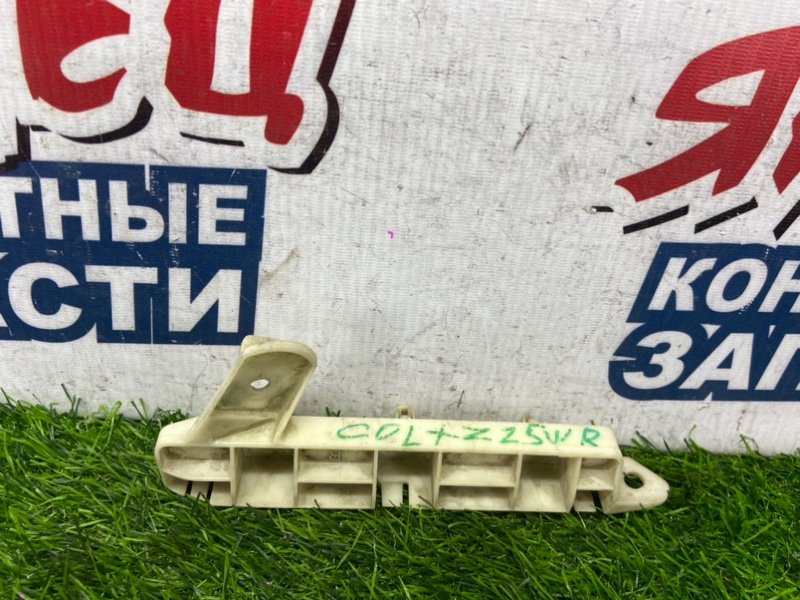 Крепление бампера MITSUBISHI COLT Z25A 4G19 переднее правое (б/у) Крепление бампера MITSUBISHI COLT Z25A 4G19 переднее правое (б/у)