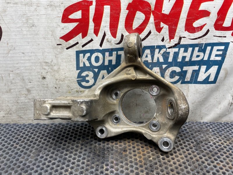 Цапфа TOYOTA PRIUS ZVW30 2ZR-FXE передняя правая (б/у)