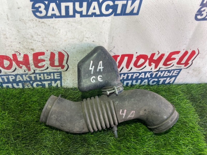 Патрубок воздушного фильтра TOYOTA CARINA AT210 4A-GE (б/у)