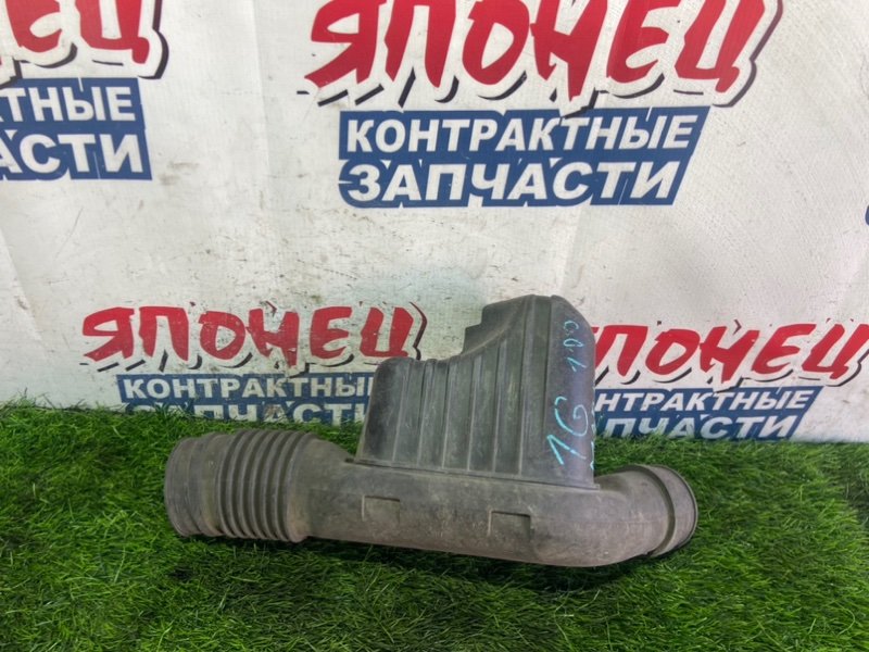 Патрубок воздушного фильтра TOYOTA MARK II GX100 1G-FE (б/у)