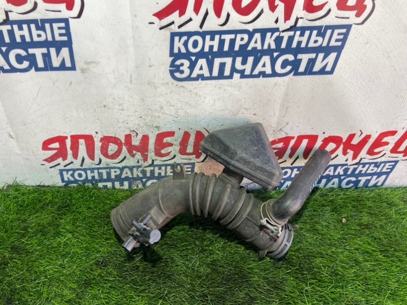 Патрубок воздушного фильтра TOYOTA CAMRY ACV35 2AZ-FE (б/у)