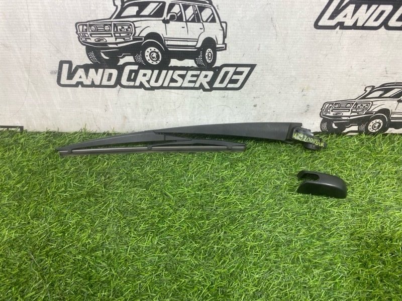 Дворник двери багажника TOYOTA LAND CRUISER UZJ200 2UZ-FE (б/у)