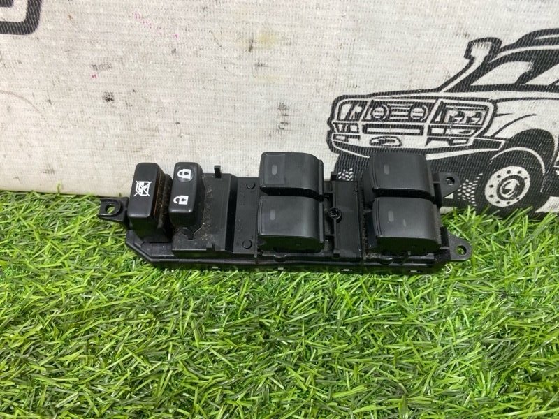 Блок упр. стеклоподъемниками TOYOTA LAND CRUISER UZJ200 2UZ-FE (б/у) Блок упр. стеклоподъемниками TOYOTA LAND CRUISER UZJ200 2UZ-FE (б/у)