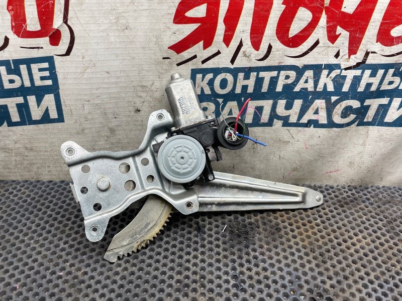 Стеклоподъемник TOYOTA ALLION ZZT245 1ZZ-FE задний правый (б/у)