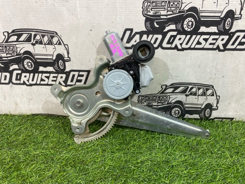 Стеклоподъемник TOYOTA LAND CRUISER UZJ200 2UZ-FE задний правый (б/у)