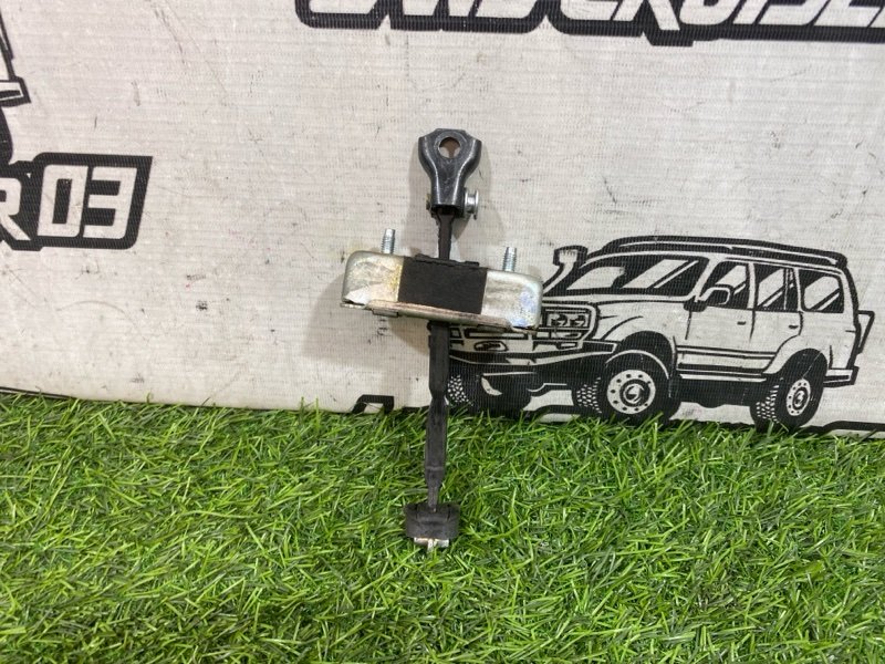 Ограничитель двери TOYOTA LAND CRUISER UZJ200 2UZ-FE задний правый (б/у)