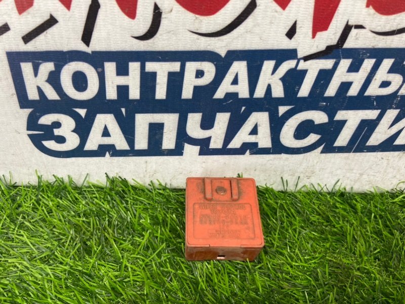 Блок управления стеклоочистителем TOYOTA TOWN ACE CR22 3C-T (б/у)