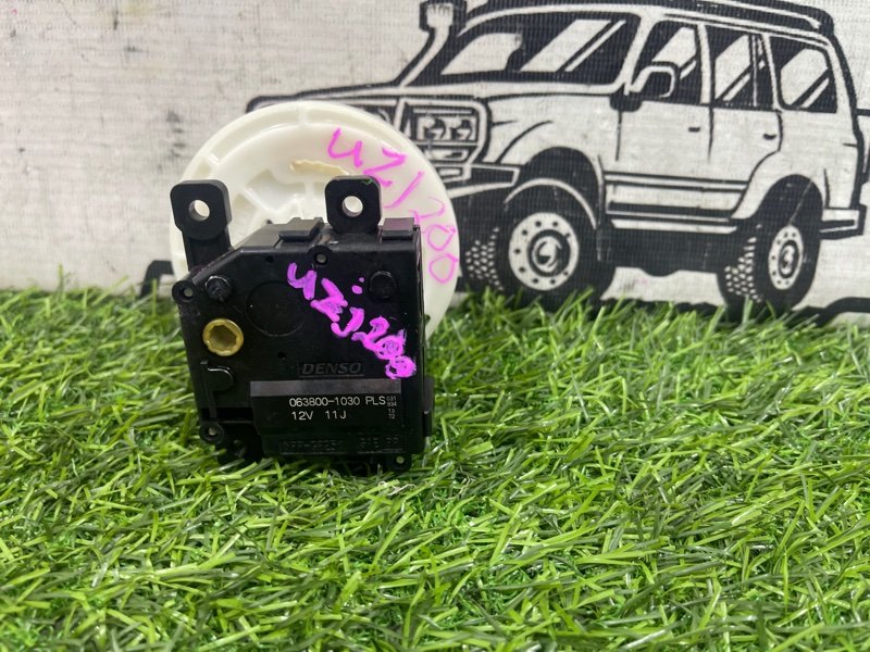 Сервопривод заслонок печки TOYOTA LAND CRUISER UZJ200 2UZ-FE (б/у)