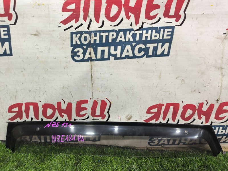 Ветровик TOYOTA COROLLA RUNX NZE121 1NZ-FE 2001 задний левый (б/у)