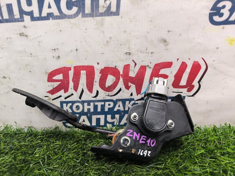 Педаль газа TOYOTA WISH ZNE10 1ZZ-FE 2006 (б/у)