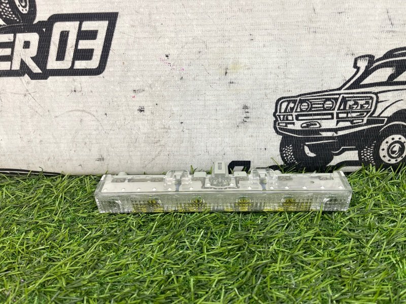 Стоп-сигнал в салоне TOYOTA LAND CRUISER UZJ200 2UZ-FE (б/у)