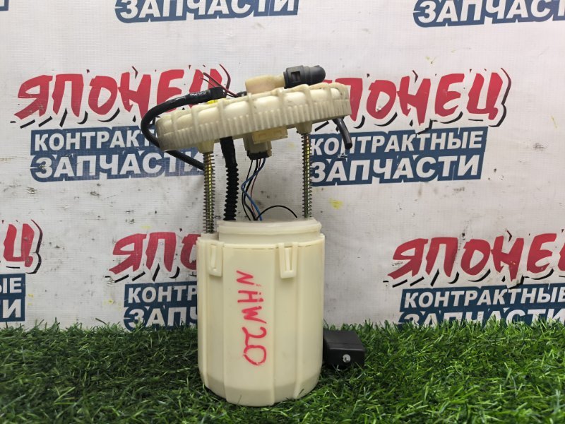 Топливный насос TOYOTA PRIUS NHW20 1NZ-FXE 2004 (б/у)