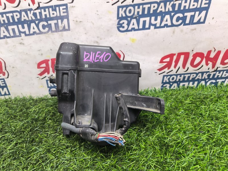 Блок предохранителей под капот TOYOTA WISH ZNE10 1ZZ-FE 2006 (б/у)