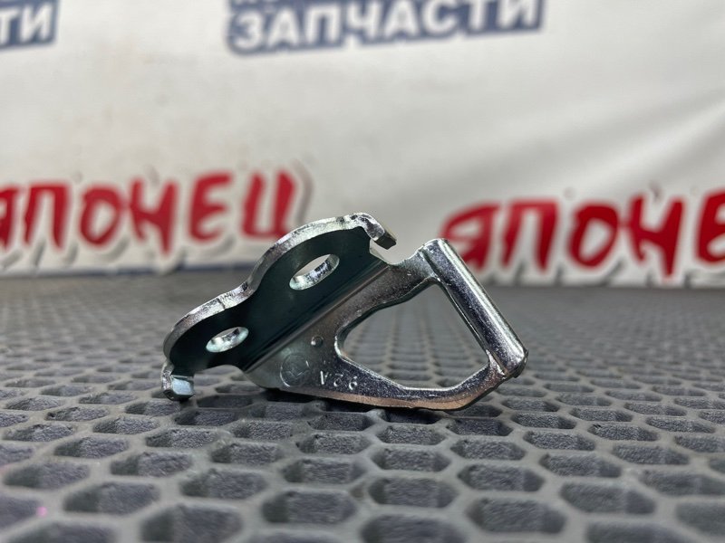 Петля замка багажника TOYOTA COROLLA  AXIO NZE141 1NZ-FE 2008
