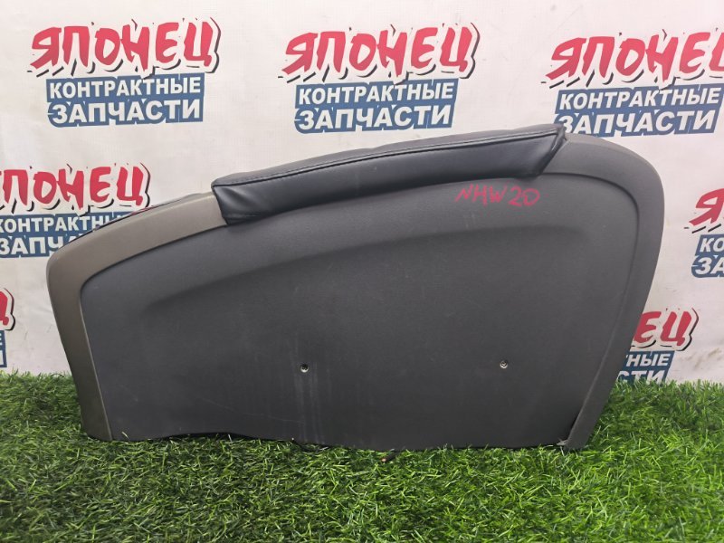 Бардачок между сиденьями TOYOTA PRIUS NHW20 1NZ-FXE 2004 (б/у)