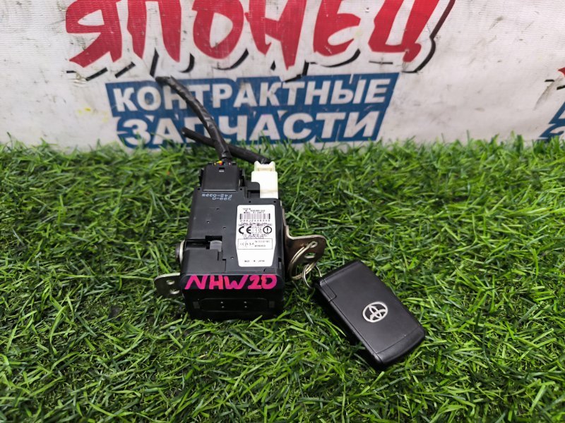 Замок зажигания TOYOTA PRIUS NHW20 1NZ-FXE 2004 (б/у)