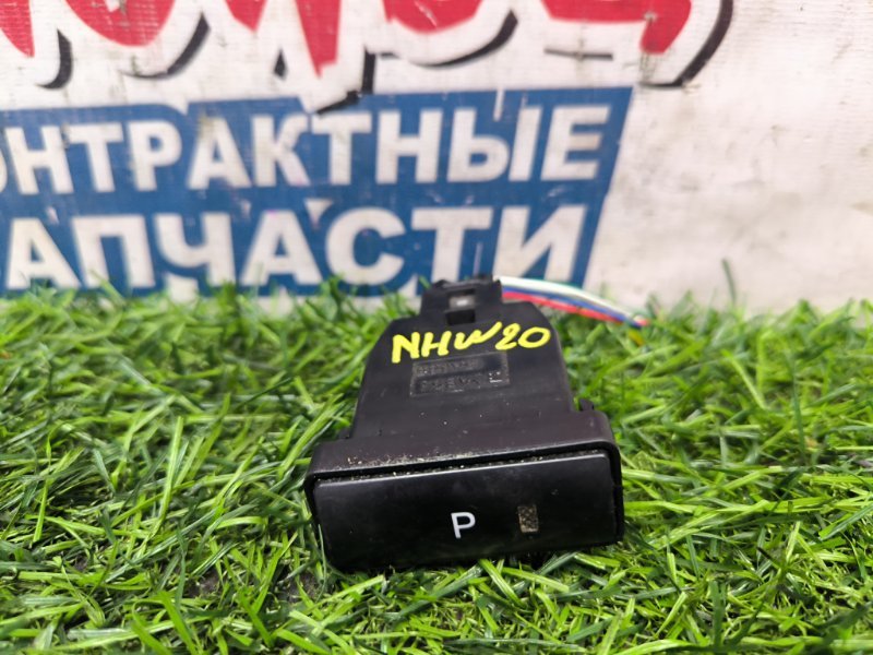 КНОПКА СТОЯНОЧНОГО ТОРМОЗА TOYOTA PRIUS NHW20 1NZ-FXE 2004 (б/у)
