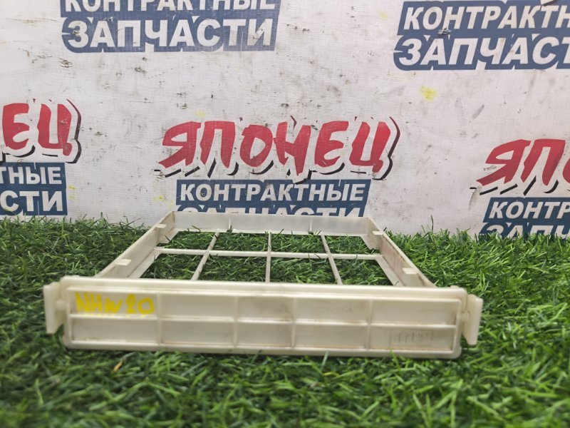 Рамка салонного фильтра TOYOTA PRIUS NHW20 1NZ-FXE 2004 (б/у)
