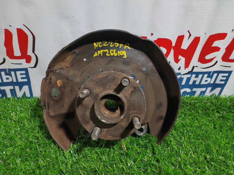 Ступица TOYOTA RAUM NCZ25 1NZ-FE передняя правая (б/у)