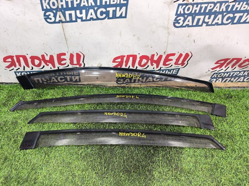 Ветровик TOYOTA PRIUS NHW20 1NZ-FXE (б/у) Ветровик TOYOTA PRIUS NHW20 1NZ-FXE (б/у)