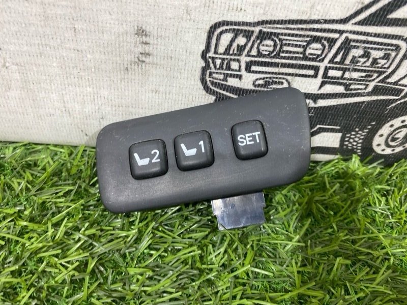 Кнопка памяти сиденья TOYOTA LAND CRUISER HDJ101 1HD-FTE (б/у)