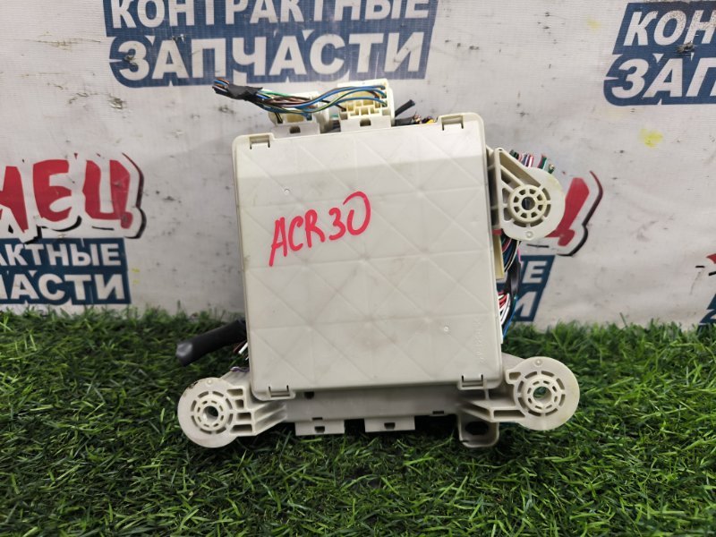 Блок предохранителей салона TOYOTA ESTIMA ACR30 2AZ-FE 2002 (б/у)