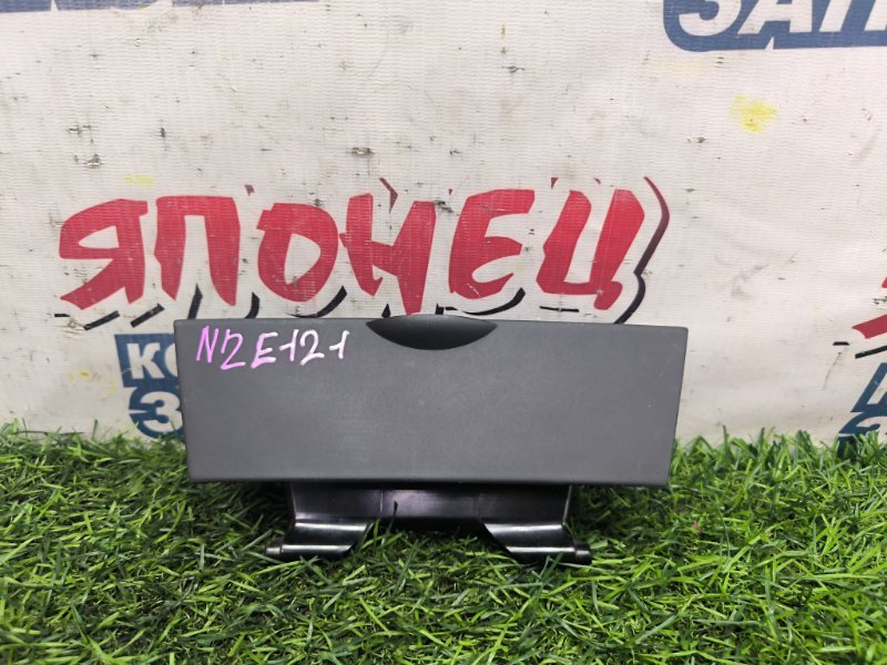 Пепельница TOYOTA COROLLA RUNX NZE121 1NZ-FE 2002 (б/у)