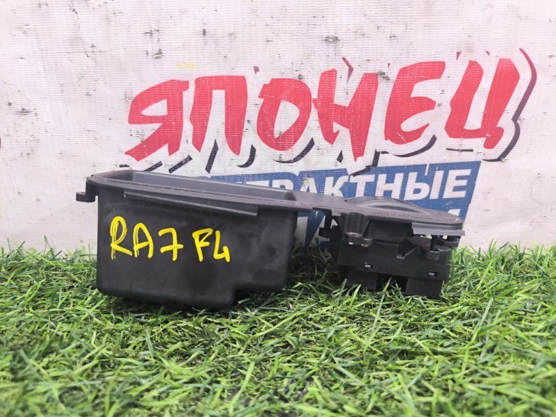 Кнопка стеклоподъемника HONDA ODYSSEY RA7 F23A 2001 передняя левая (б/у)
