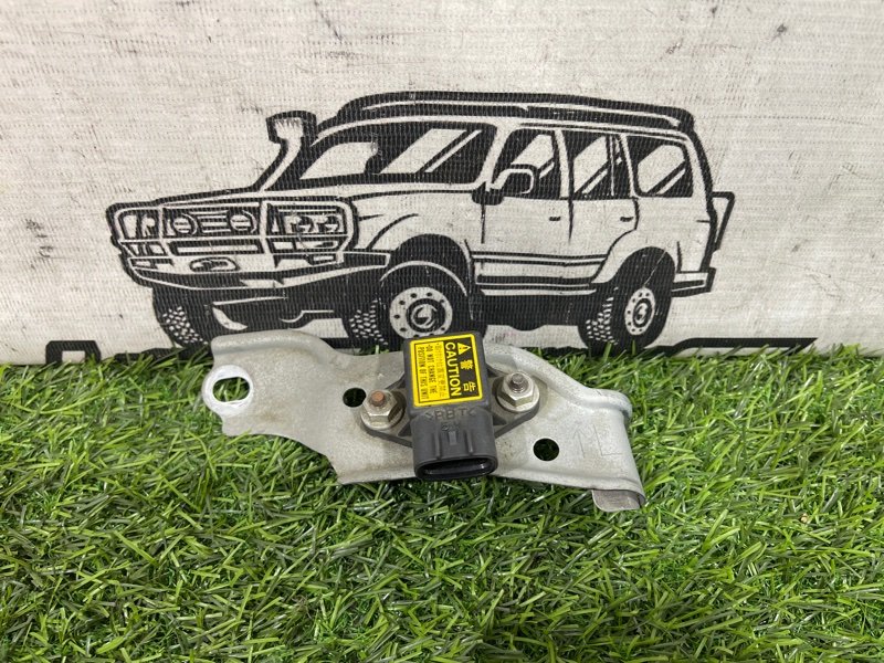 Датчик замедления TOYOTA LAND CRUISER HDJ101 1HD-FTE (б/у)