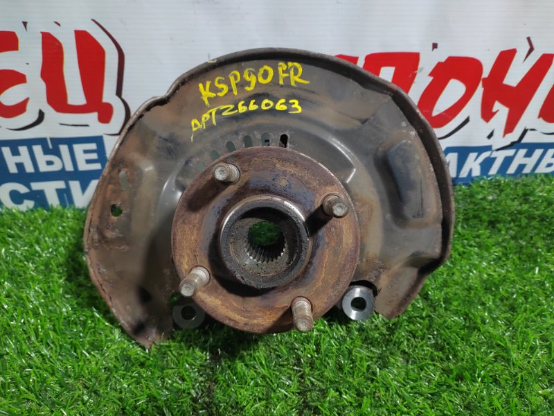 Ступица TOYOTA VITZ KSP90 1KR-FE передняя правая (б/у)