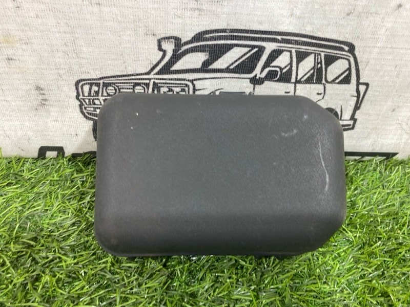 Крышка блока предохранителей TOYOTA LAND CRUISER UZJ200 2UZ-FE (б/у)