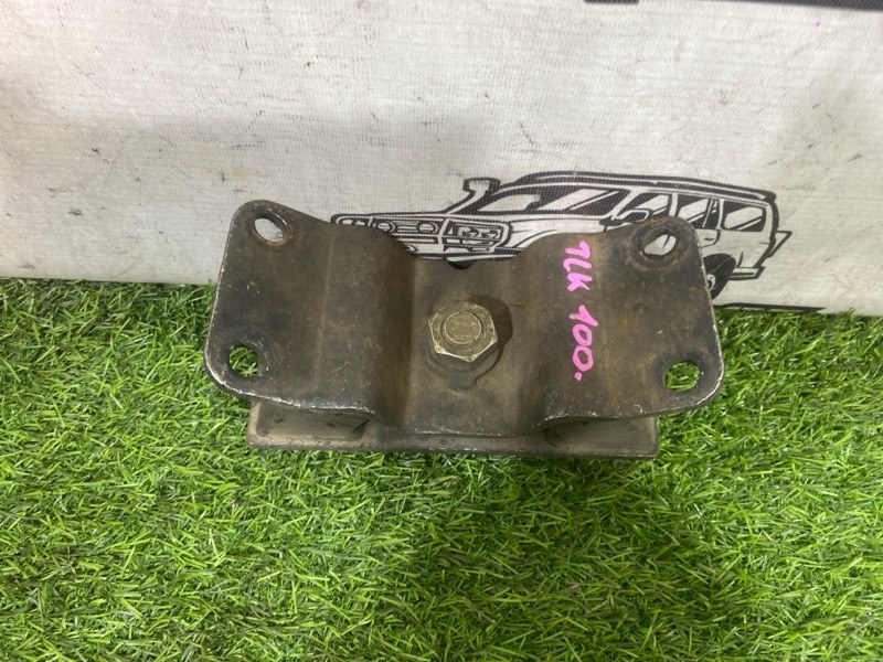 Подушка акпп TOYOTA LAND CRUISER UZJ100 2UZ-FE (б/у)